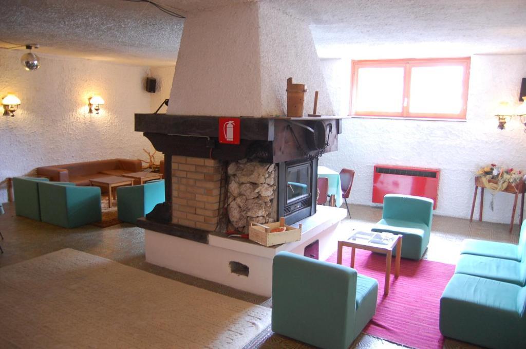 Hôtel Rezia à Chiesa in Valmalenco Extérieur photo